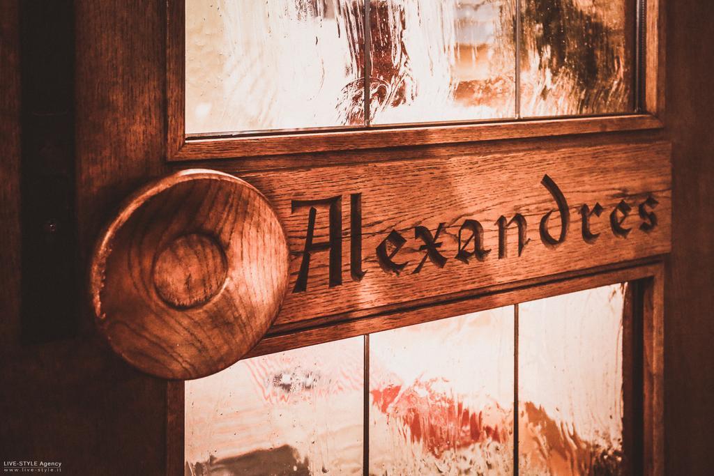 Hotel Alexandres Appiano Sulla Strada Del Vino Bagian luar foto