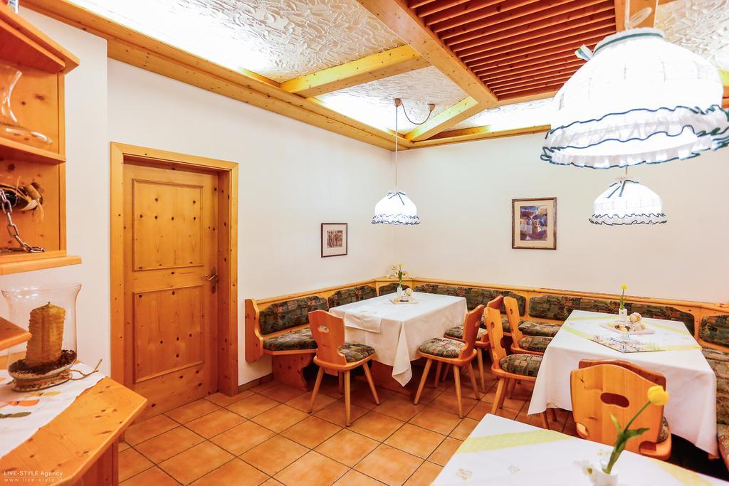 Hotel Alexandres Appiano Sulla Strada Del Vino Bagian luar foto