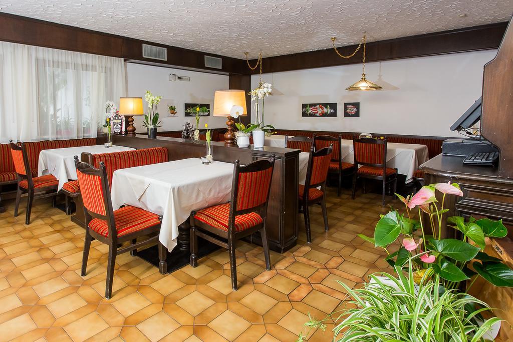 Hotel Alexandres Appiano Sulla Strada Del Vino Bagian luar foto