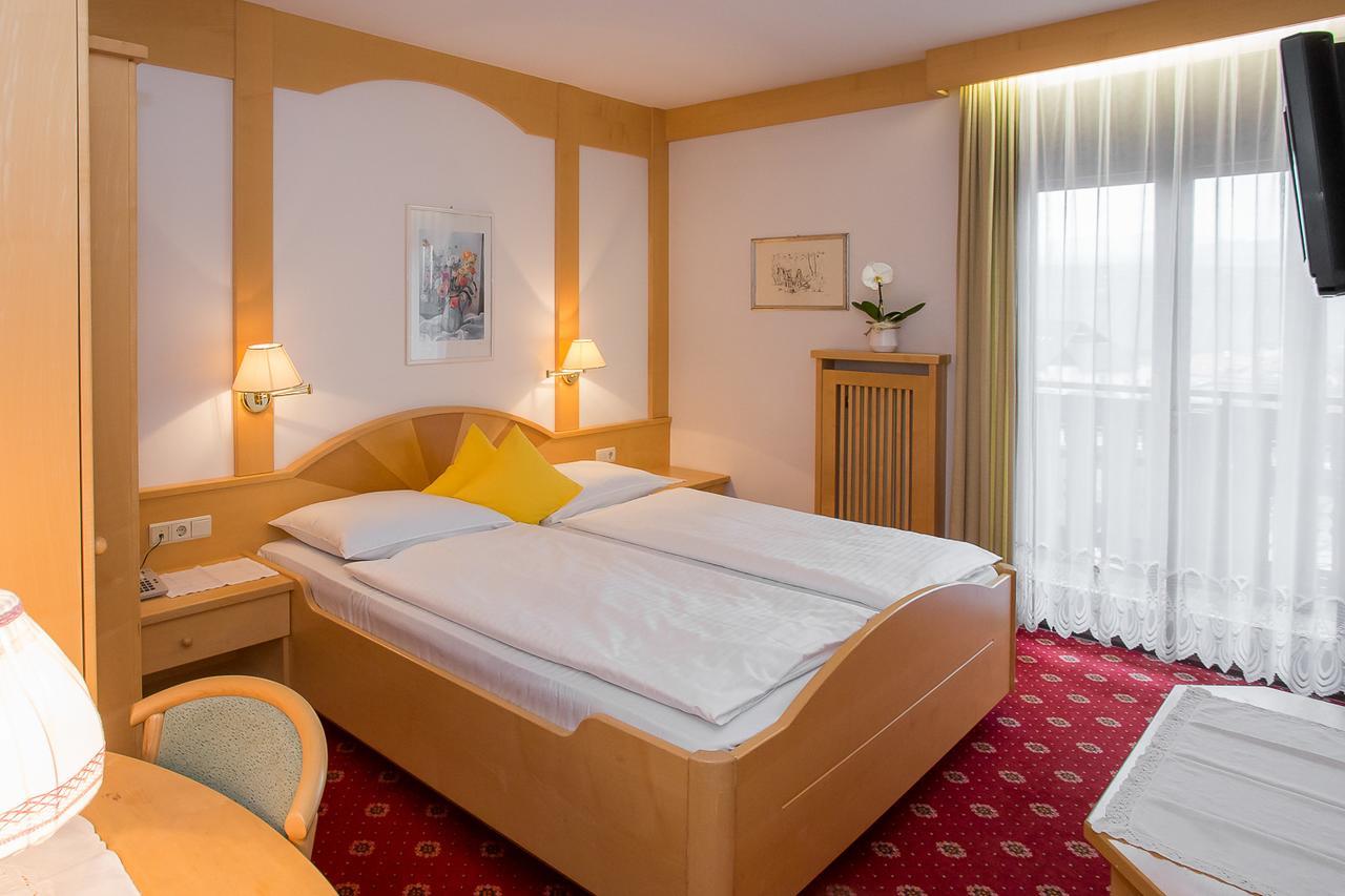 Hotel Alexandres Appiano Sulla Strada Del Vino Bagian luar foto